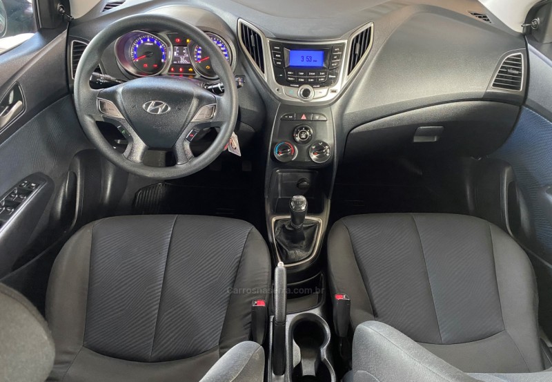 HB20S 1.6 COMFORT PLUS 16V FLEX 4P MANUAL - 2014 - NOVA HARTZ