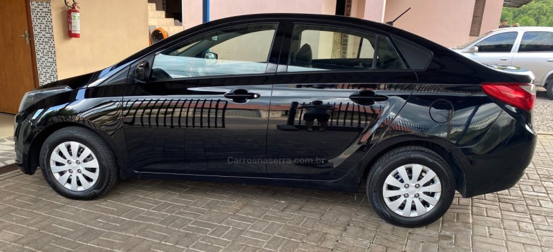HB20S 1.6 COMFORT PLUS 16V FLEX 4P MANUAL - 2014 - NOVA HARTZ
