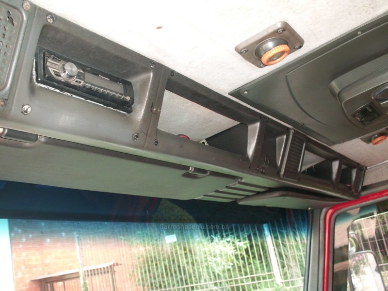 R-113 H 360 4X2 - 1997 - FLORES DA CUNHA