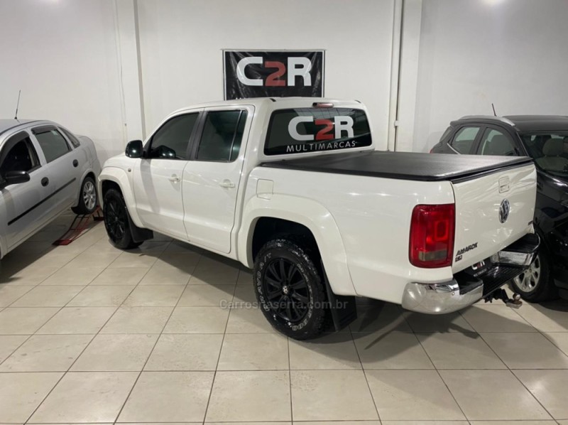 AMAROK 2.0 HIGHLINE 4X4 CD 16V TURBO INTERCOOLER DIESEL 4P AUTOMÁTICO - 2013 - CAXIAS DO SUL