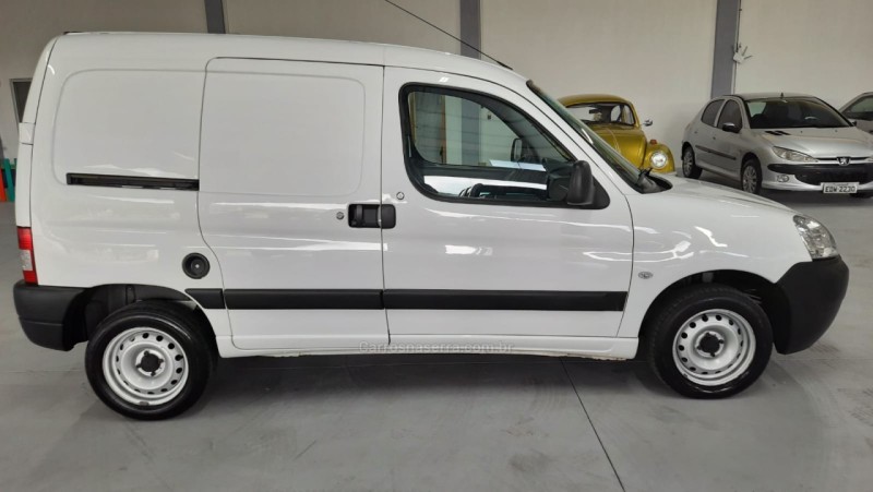 PARTNER 1.6 FURGÃO 800KG 16V FLEX 3P MANUAL - 2019 - BOM PRINCíPIO