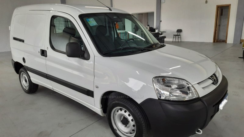 partner 1.6 furgao 800kg 16v flex 3p manual 2019 bom principio