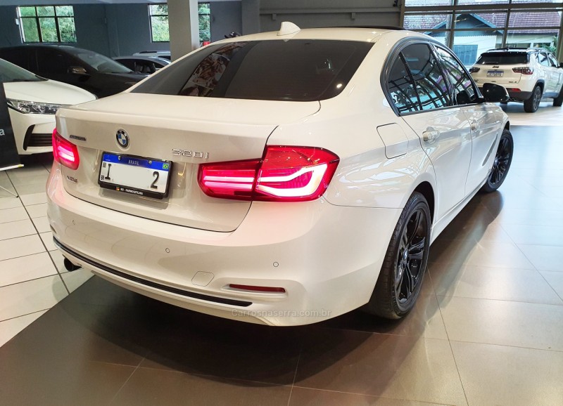 320I 2.0 GP 16V TURBO ACTIVE FLEX 4P AUTOMÁTICO - 2016 - FARROUPILHA