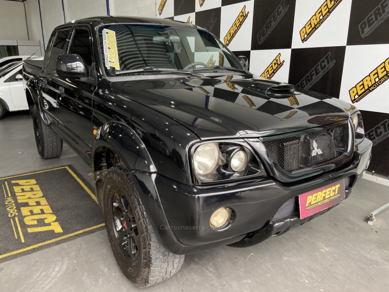 L200 OUTDOOR 2.5 HPE 4X4 CD 8V TURBO INTERCOOLER DIESEL 4P MANUAL - 2010 - PORTãO