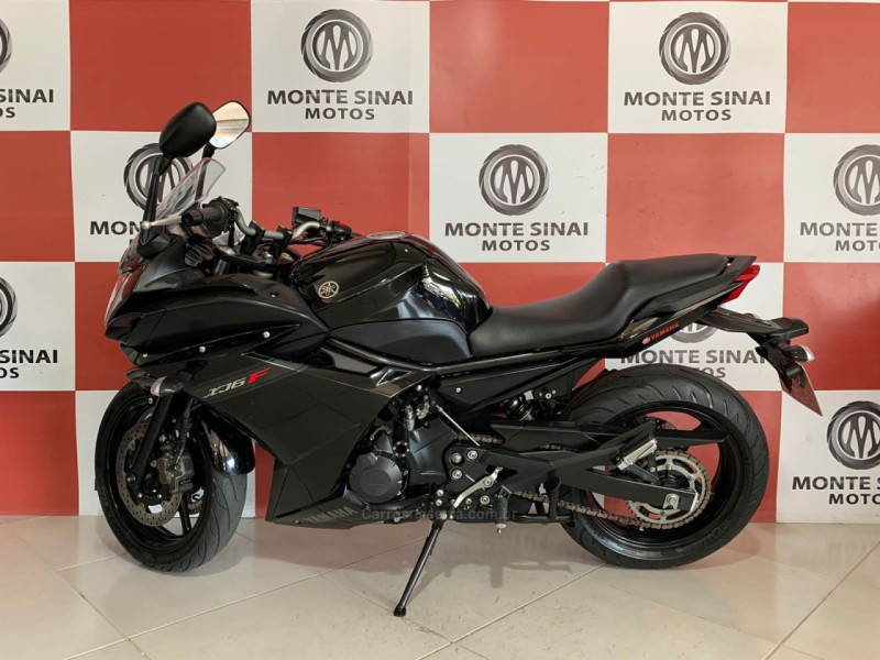XJ6 F  - 2011 - NOVO HAMBURGO