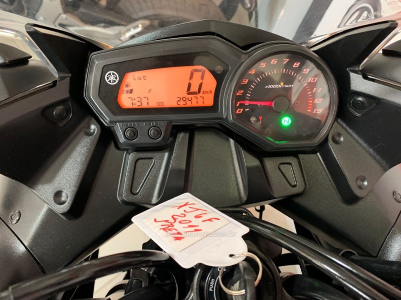 XJ6 F  - 2011 - NOVO HAMBURGO