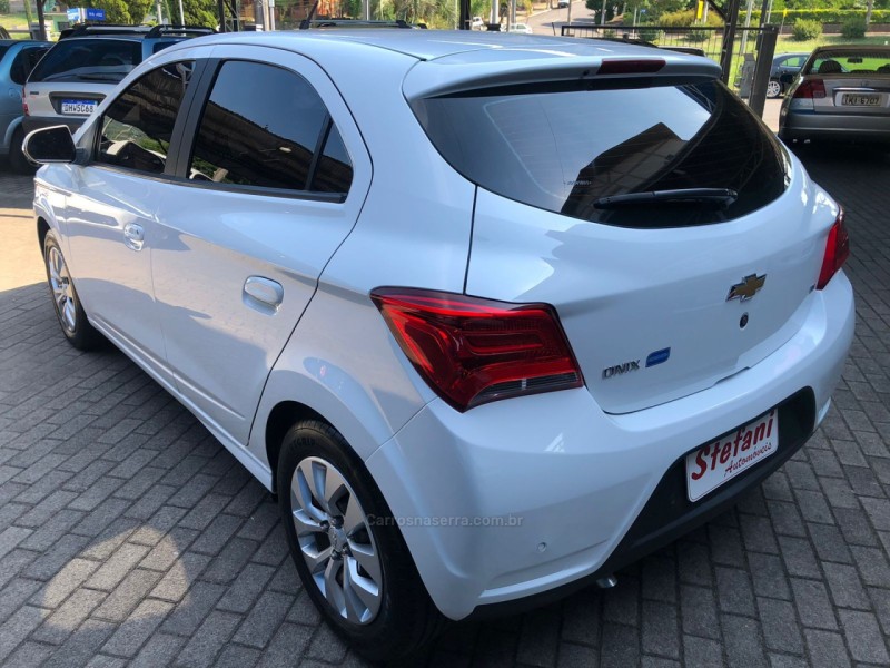 ONIX 1.4 MPFI LT 8V FLEX 4P AUTOMÁTICO - 2018 - FELIZ