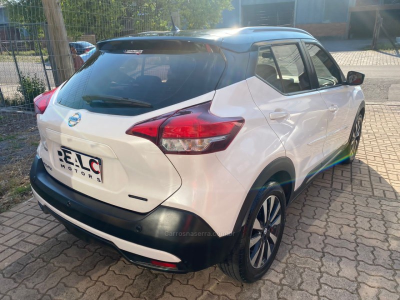 KICKS 1.6 16V FLEX SV LIMITED 4P AUTOMÁTICO - 2017 - CAXIAS DO SUL