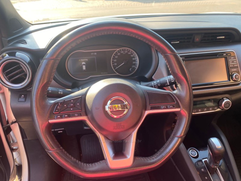 KICKS 1.6 16V FLEX SV LIMITED 4P AUTOMÁTICO - 2017 - CAXIAS DO SUL