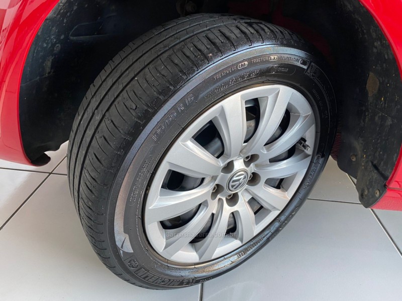 FOX 1.0 MI 8V FLEX 4P MANUAL - 2014 - CAXIAS DO SUL