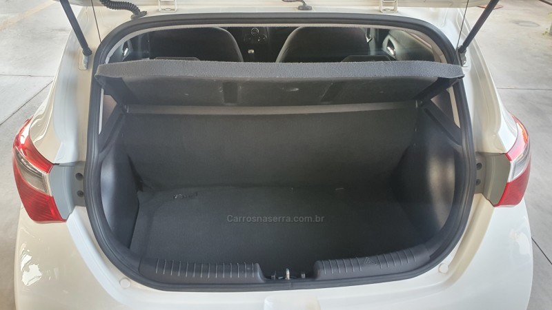 HB20 1.6 COMFORT PLUS 16V FLEX 4P MANUAL - 2015 - IVOTI