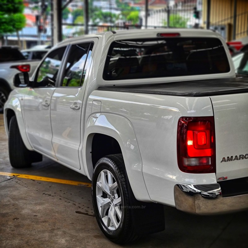 AMAROK 3.0 V6 TDI HIGHLINE CD DIESEL 4MOTION AUTOMÁTICO - 2019 - CAXIAS DO SUL