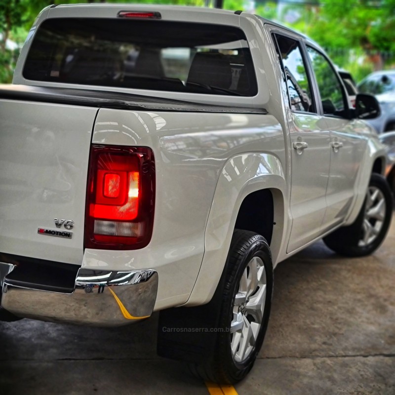 AMAROK 3.0 V6 TDI HIGHLINE CD DIESEL 4MOTION AUTOMÁTICO - 2019 - CAXIAS DO SUL