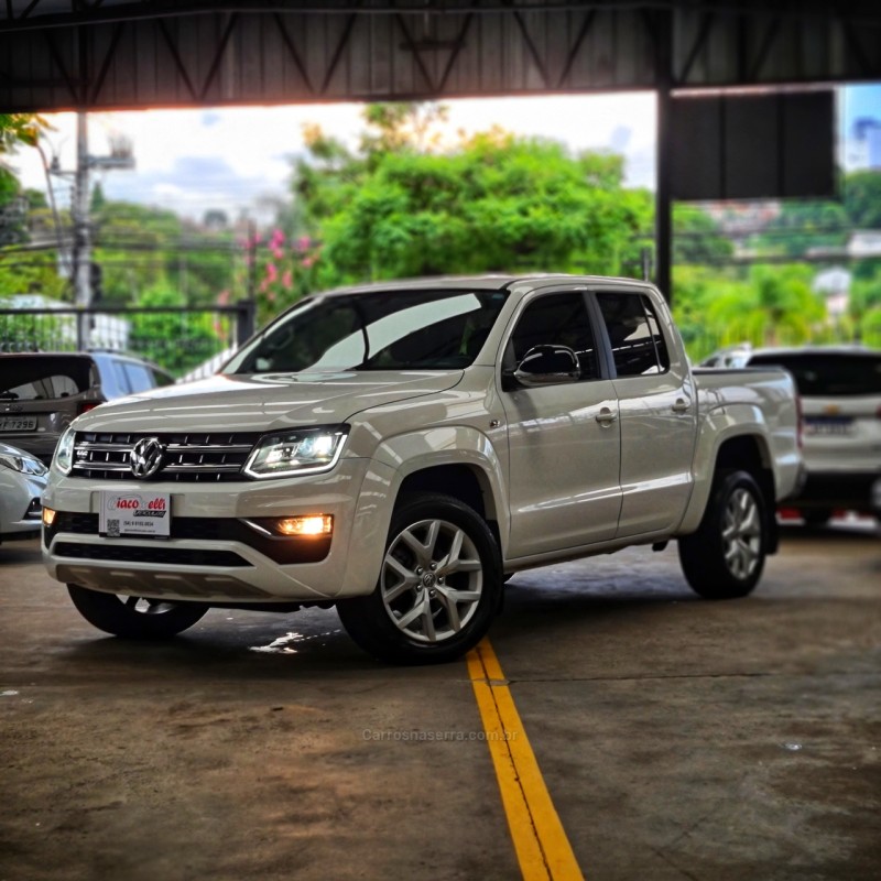 AMAROK 3.0 V6 TDI HIGHLINE CD DIESEL 4MOTION AUTOMÁTICO - 2019 - CAXIAS DO SUL
