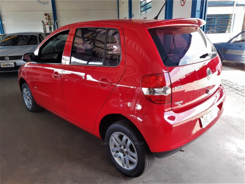 FOX 1.0 MI 8V FLEX 4P MANUAL - 2010 - VACARIA