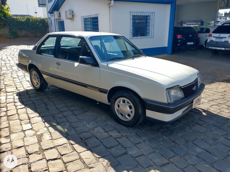 MONZA 1.8 SL 8V ÁLCOOL 2P MANUAL - 1984 - VACARIA