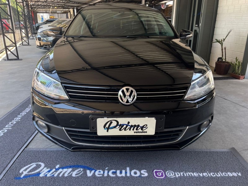 JETTA 2.0 TSI HIGHLINE 211CV GASOLINA 4P DSG - 2013 - ESTâNCIA VELHA