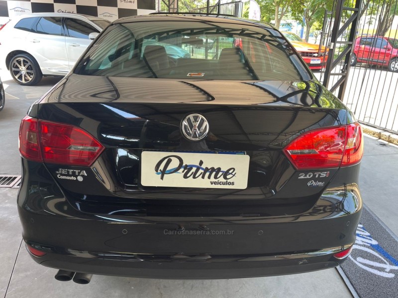 JETTA 2.0 TSI HIGHLINE 211CV GASOLINA 4P DSG - 2013 - ESTâNCIA VELHA