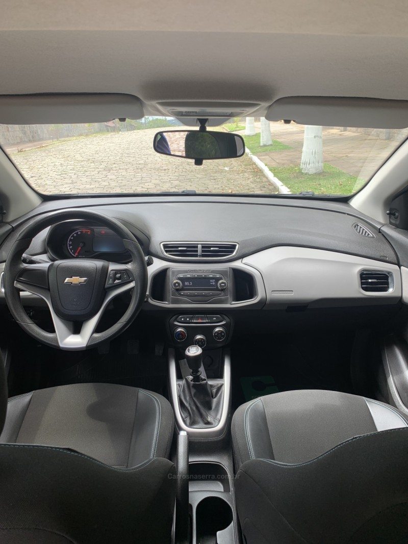 ONIX 1.0  LT 12V FLEX 4P MANUAL - 2019 - CANELA