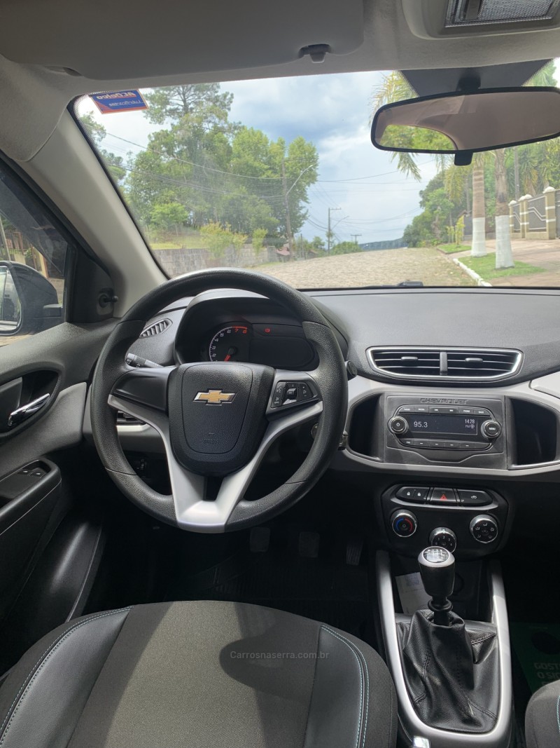 ONIX 1.0  LT 12V FLEX 4P MANUAL - 2019 - CANELA