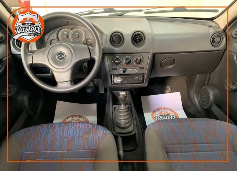 CELTA 1.0 MPFI SPIRIT 8V FLEX 4P MANUAL - 2011 - VACARIA