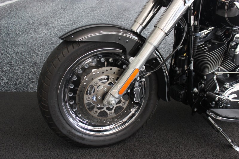 SOFTAIL FAT BOY - 2017 - LAJEADO