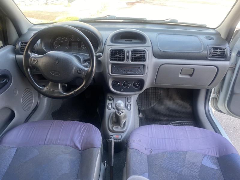 CLIO 1.6 RN 8V GASOLINA 4P MANUAL - 2000 - CAXIAS DO SUL
