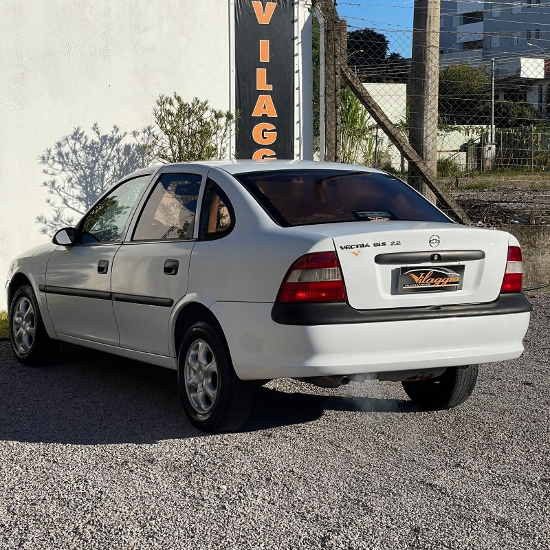 VECTRA 2.2 MPFI GLS 8V GASOLINA 4P MANUAL - 1999 - CAXIAS DO SUL