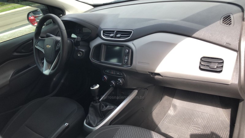 ONIX 1.4 MPFI LT 8V FLEX 4P MANUAL - 2018 - FARROUPILHA