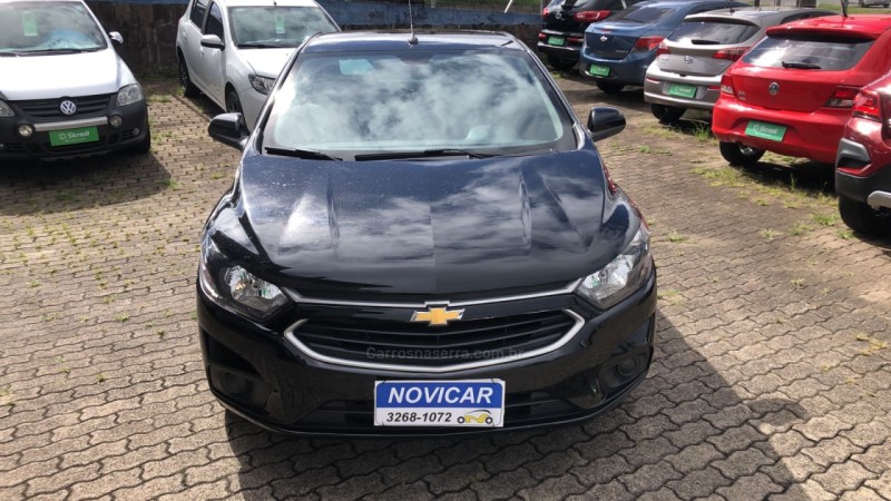 ONIX 1.4 MPFI LT 8V FLEX 4P MANUAL - 2018 - FARROUPILHA