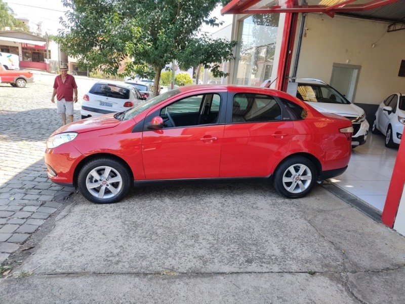 grand siena 1.4 mpi attractive 8v flex 4p manual 2018 guapore