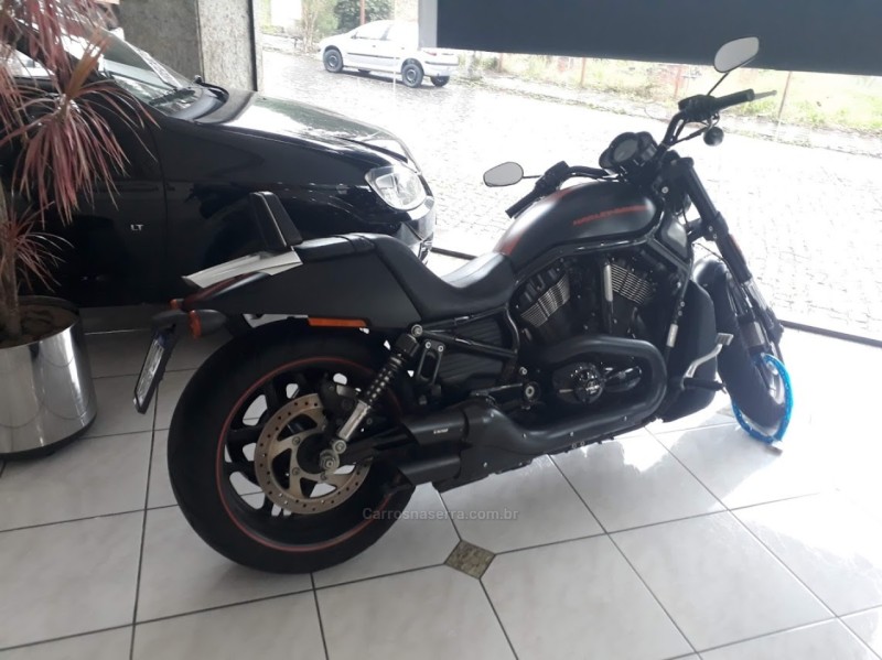 v rod screamin eagle  2012 nova prata