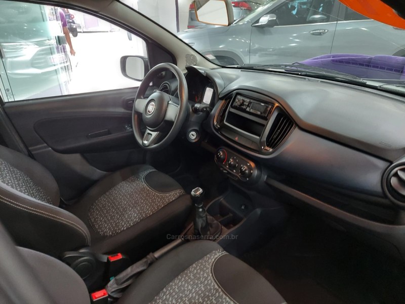 UNO 1.0 EVO ATTRACTIVE 8V FLEX 4P MANUAL - 2021 - CAXIAS DO SUL