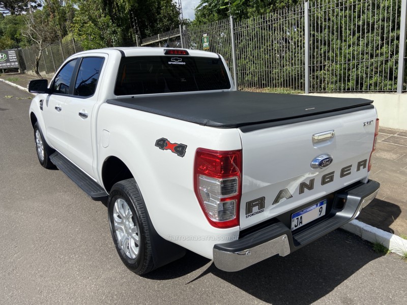 RANGER 3.2 XLT 4X4 CD 20V DIESEL 4P AUTOMÁTICO - 2021 - FARROUPILHA