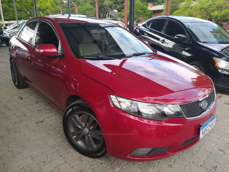 CERATO 1.6 EX2 SEDAN 16V GASOLINA 4P MANUAL - 2010 - CAXIAS DO SUL