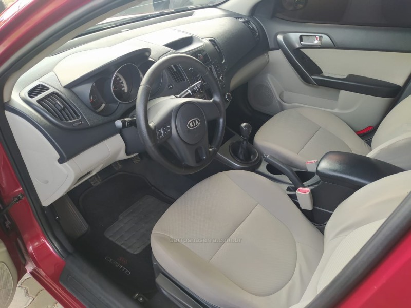 CERATO 1.6 EX2 SEDAN 16V GASOLINA 4P MANUAL - 2010 - CAXIAS DO SUL