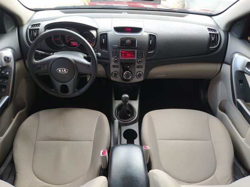 CERATO 1.6 EX2 SEDAN 16V GASOLINA 4P MANUAL - 2010 - CAXIAS DO SUL