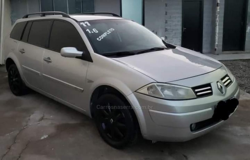 MÉGANE 1.6 DYNAMIQUE GRAND TOUR 16V FLEX 4P MANUAL - 2011 - CAXIAS DO SUL