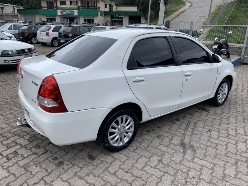 ETIOS 1.5 XS SEDAN 16V FLEX 4P MANUAL - 2016 - CAXIAS DO SUL