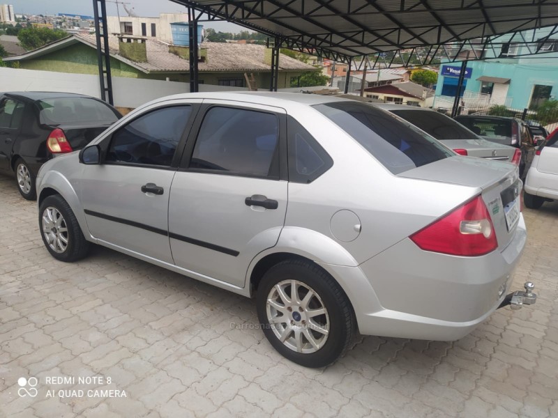 FIESTA 1.0 MPI PERSONNALITÉ SEDAN GASOLINA 4P MANUAL - 2007 - CAXIAS DO SUL
