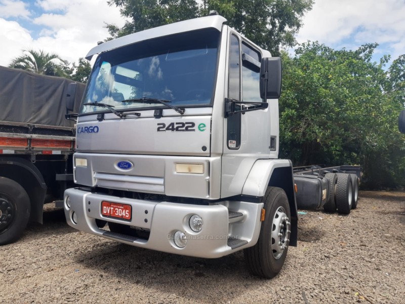 cargo 2422  2008 portao