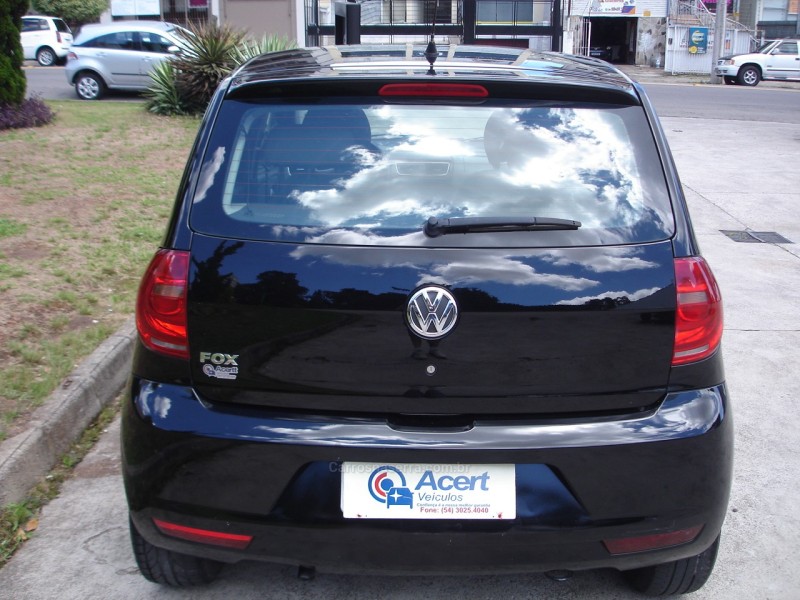 FOX 1.0 MI 8V FLEX 4P MANUAL - 2012 - CAXIAS DO SUL