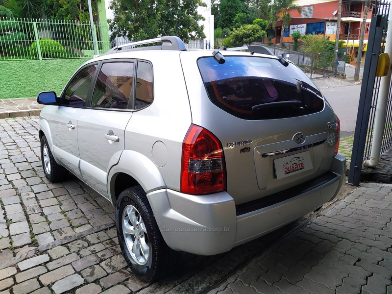 TUCSON 2.0 MPFI GLS 16V 143CV 2WD GASOLINA 4P AUTOMÁTICO - 2013 - CAXIAS DO SUL