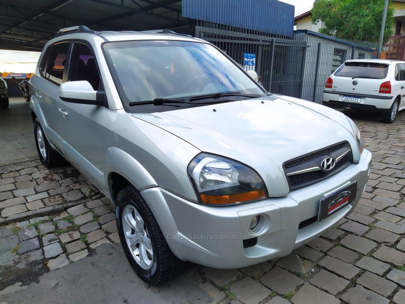 TUCSON 2.0 MPFI GLS 16V 143CV 2WD GASOLINA 4P AUTOMÁTICO - 2013 - CAXIAS DO SUL