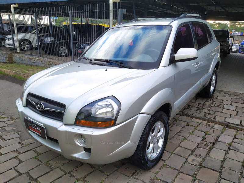 TUCSON 2.0 MPFI GLS 16V 143CV 2WD GASOLINA 4P AUTOMÁTICO