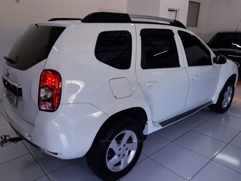 DUSTER 1.6 DYNAMIQUE 4X2 16V FLEX 4P MANUAL - 2011 - CAMPO BOM
