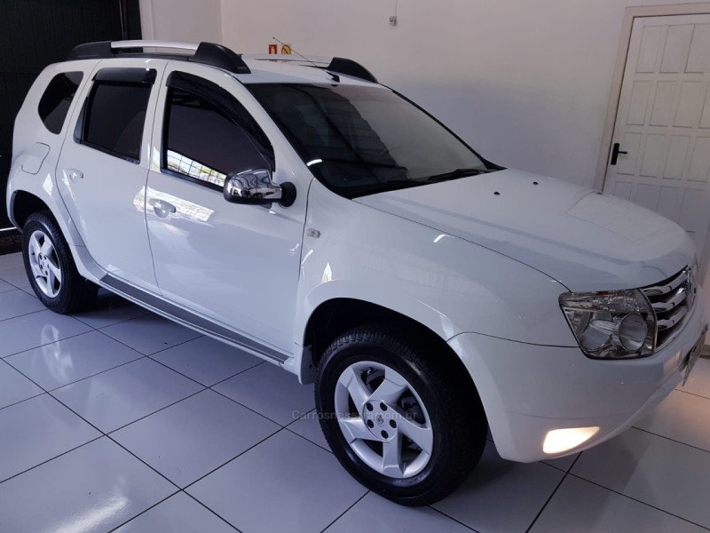 DUSTER 1.6 DYNAMIQUE 4X2 16V FLEX 4P MANUAL - 2011 - CAMPO BOM