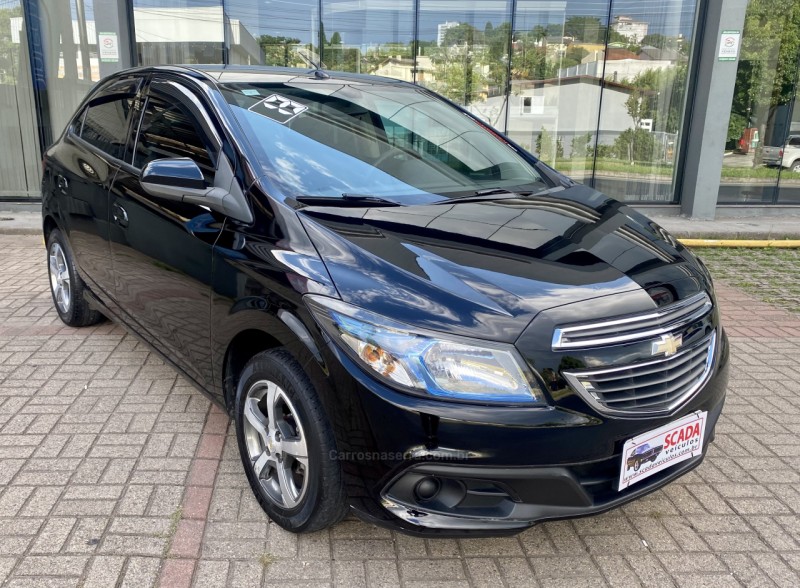 ONIX 1.4 MPFI LT 8V FLEX 4P MANUAL - 2013 - CAXIAS DO SUL
