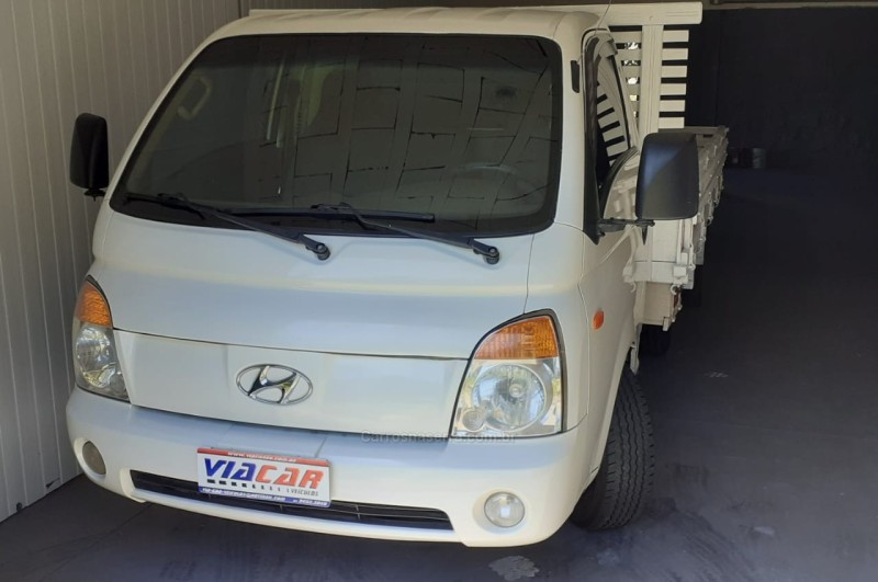 HR 2.5 TCI HD LONGO COM CAÇAMBA 4X2 8V 97CV TURBO INTERCOOLER DIESEL 2P MANUAL - 2011 - BENTO GONçALVES