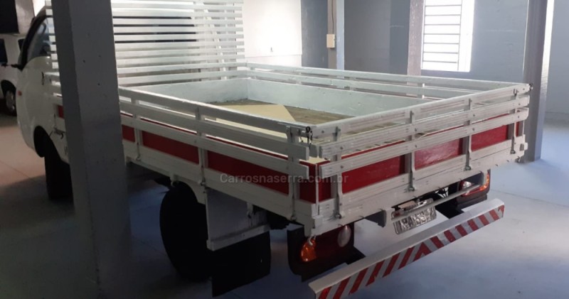 HR 2.5 TCI HD LONGO COM CAÇAMBA 4X2 8V 97CV TURBO INTERCOOLER DIESEL 2P MANUAL - 2011 - BENTO GONçALVES